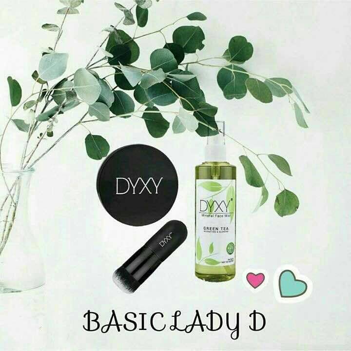 m4sbf's tweet photo. SALES PECAH KEPALA😱😱!!!
set basic lady😘😘
nak tahu detail?? follow ig:rara.dyxy
#mypikaliefamily
#rara.dyxy
#dyxycosmetic
#basiclady https://t.co/LGg3IFXUrE