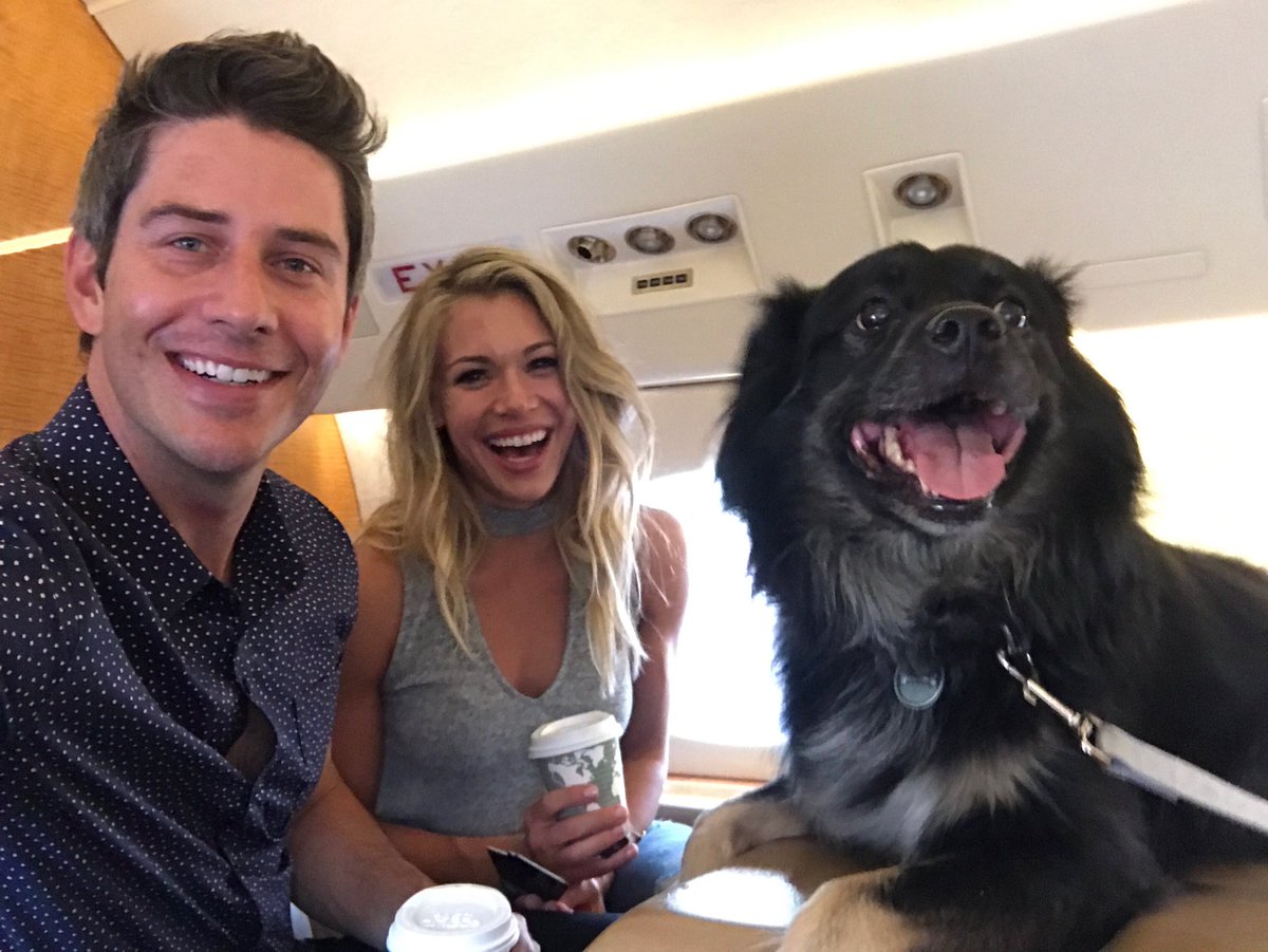 Bachelor 22 - Arie Luyendyk Jr - FAN FORUM - General Discussion  - *Sleuthing Spoilers* - Page 19 DTECKuLV4AA6Tq1