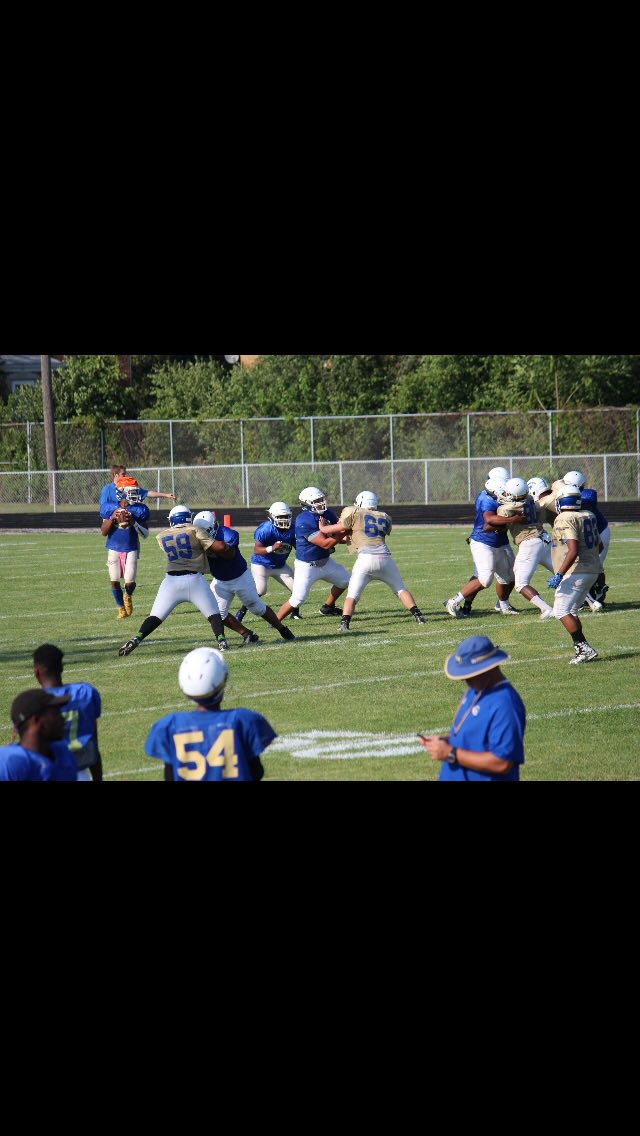 _PhillipJohnson's tweet photo. 2017 Scrimmage BluevsGold https://t.co/IZYJSYRHlT