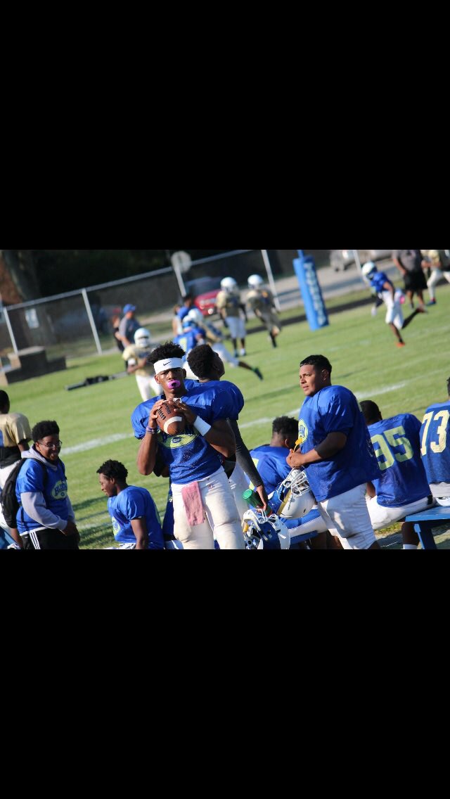 _PhillipJohnson's tweet photo. 2017 Scrimmage BluevsGold https://t.co/IZYJSYRHlT