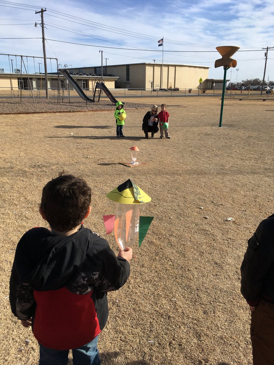 blhorchem's tweet photo. Mr. Buethe’s class helps preschoolers  launch pop bottle rockets.#usd303 https://t.co/oaY4SgG6uO