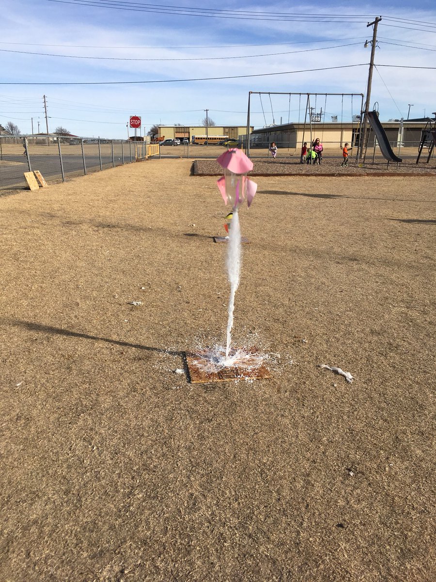 blhorchem's tweet photo. Mr. Buethe’s class helps preschoolers  launch pop bottle rockets.#usd303 https://t.co/oaY4SgG6uO