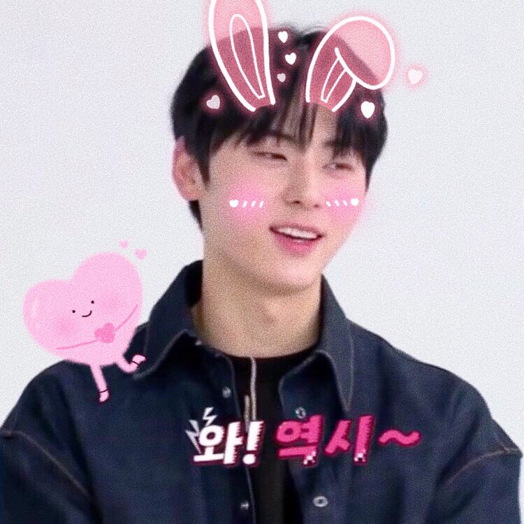 ot11bots's tweet image. ˗ˏˋ #MINHYUN ♡◡̈ˎˊ˗ 
                        ↳꒰#황민현꒱🎀♡⃛
➳ 〔 #뉴이스트 + #워너원 〕