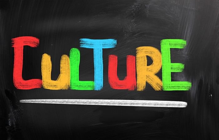 TruQucom's tweet image. Feedback is not all “sunshine and rainbows.” At some point you have to give someone corrective feedback or some criticism. No employee is perfect – and unless they understand their mistakes or errors they've made, they won’t be able to improve. buff.ly/2CR3cHj