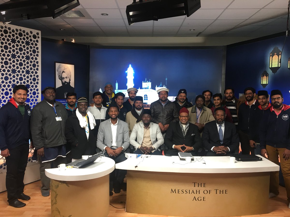 BalantaEsq's tweet photo. That’s a Wrap! Broadcast live to 210 counties?! What an honor. What a great team. MTA Zindabah!
#MyQadianExperience #PAAMA_USA https://t.co/nRZFQElOMG