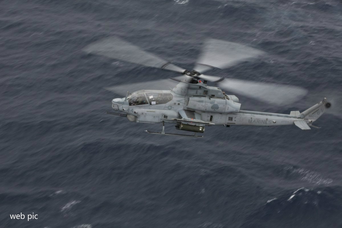 XHNews's tweet image. US military chopper makes emergency landing in Okinawa, locals irate at frequency of mishaps xhne.ws/Wlf3V