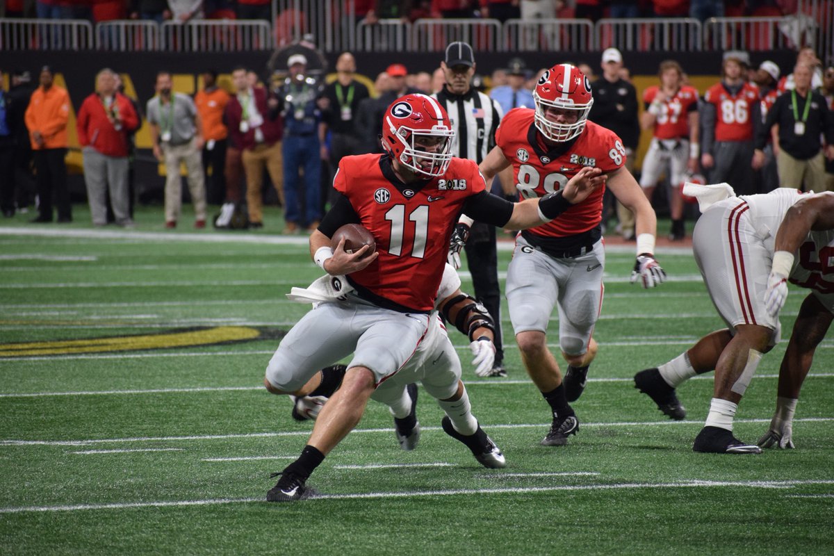 WGAUradio's tweet photo. At the end of the first half:
13-0
@FrommJake @jharris88_ #GoDawgs #TheNationalChampionship #MercedesBenzStadium #JakeFromm #JacksonHarris https://t.co/4MA4rRhlpX
