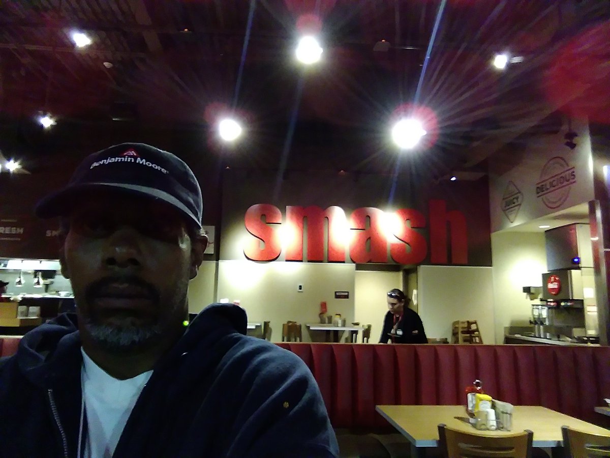 Michael39558092's tweet photo. @1961Et @AlanDouglas2016 #SmashBurger #ViaFrostboyPRESS!
#WeAreMusic #PostMaster #PoetXpress https://t.co/y3s4dT7jMA