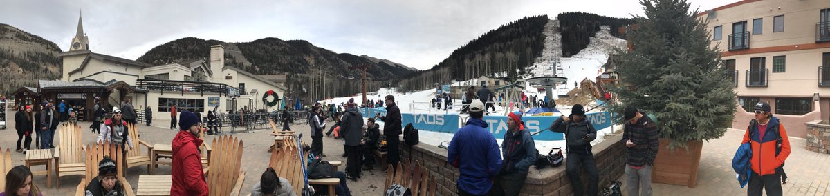 jpblevin's tweet photo. #weareskiing https://t.co/h8Yodf7ggw