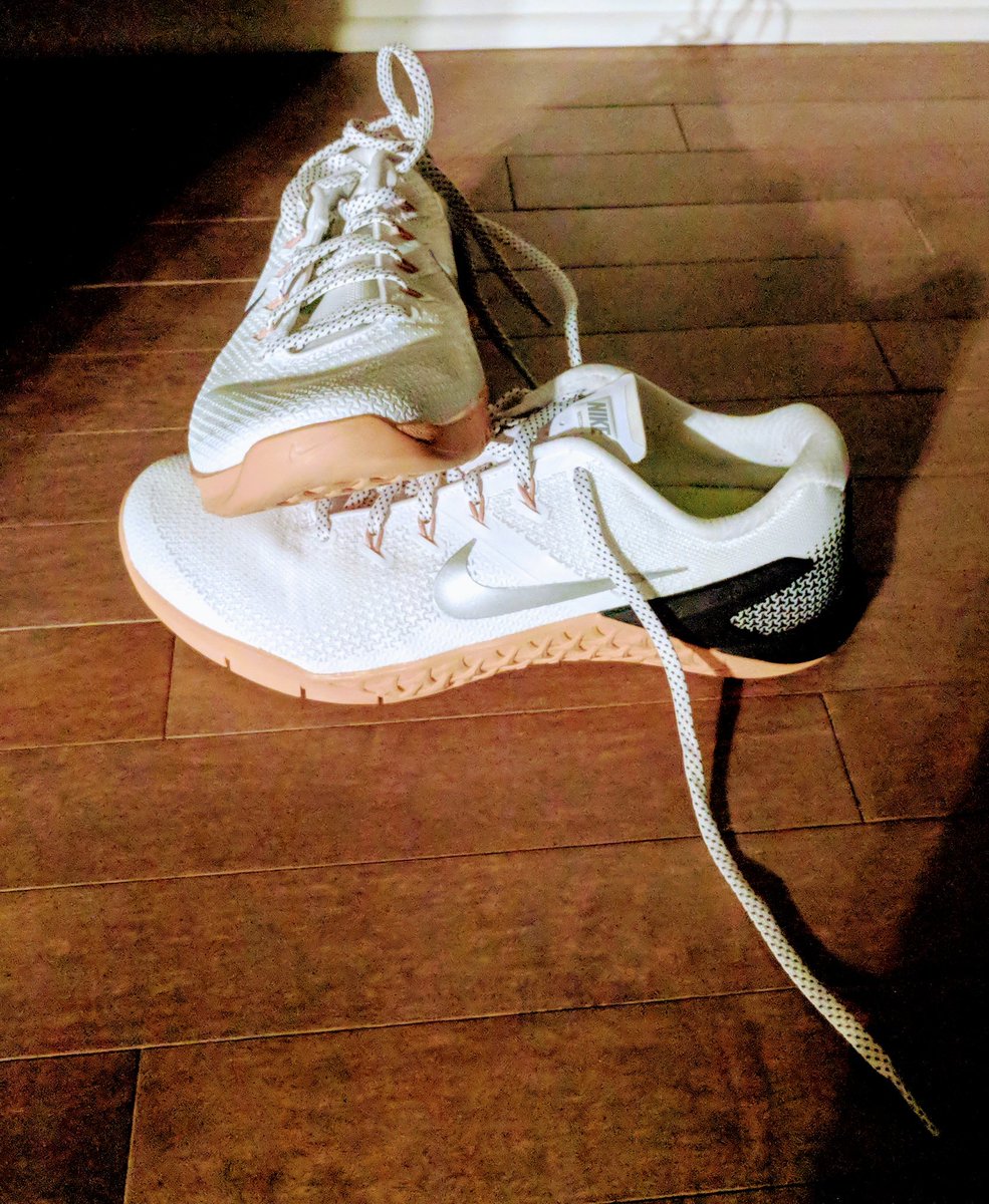 Fitstylist5's tweet photo. Went for an intense @Em_Hutchins workout @OnYourMarkCT with @erikqme and came home with these @Nike beauties. #nike #metconmonday #fitness #MotivationMonday #justdontquit #WorkoutBuddy https://t.co/vkFMloKbEw