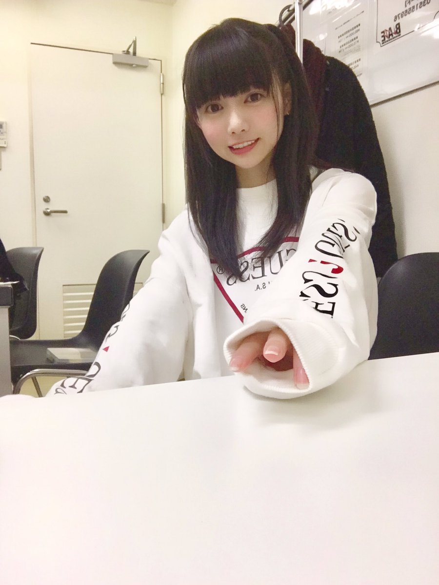 佐倉ちひろ 花いろは 虹色の飛行少女 Ar Twitter ちゃんと学校きてるよ でもめっちゃねむいよ でも2週間がんばれば春休み Oo みんな午後もファイト o T Co Reoynwlgoh 佐倉ちひろ Cheerz