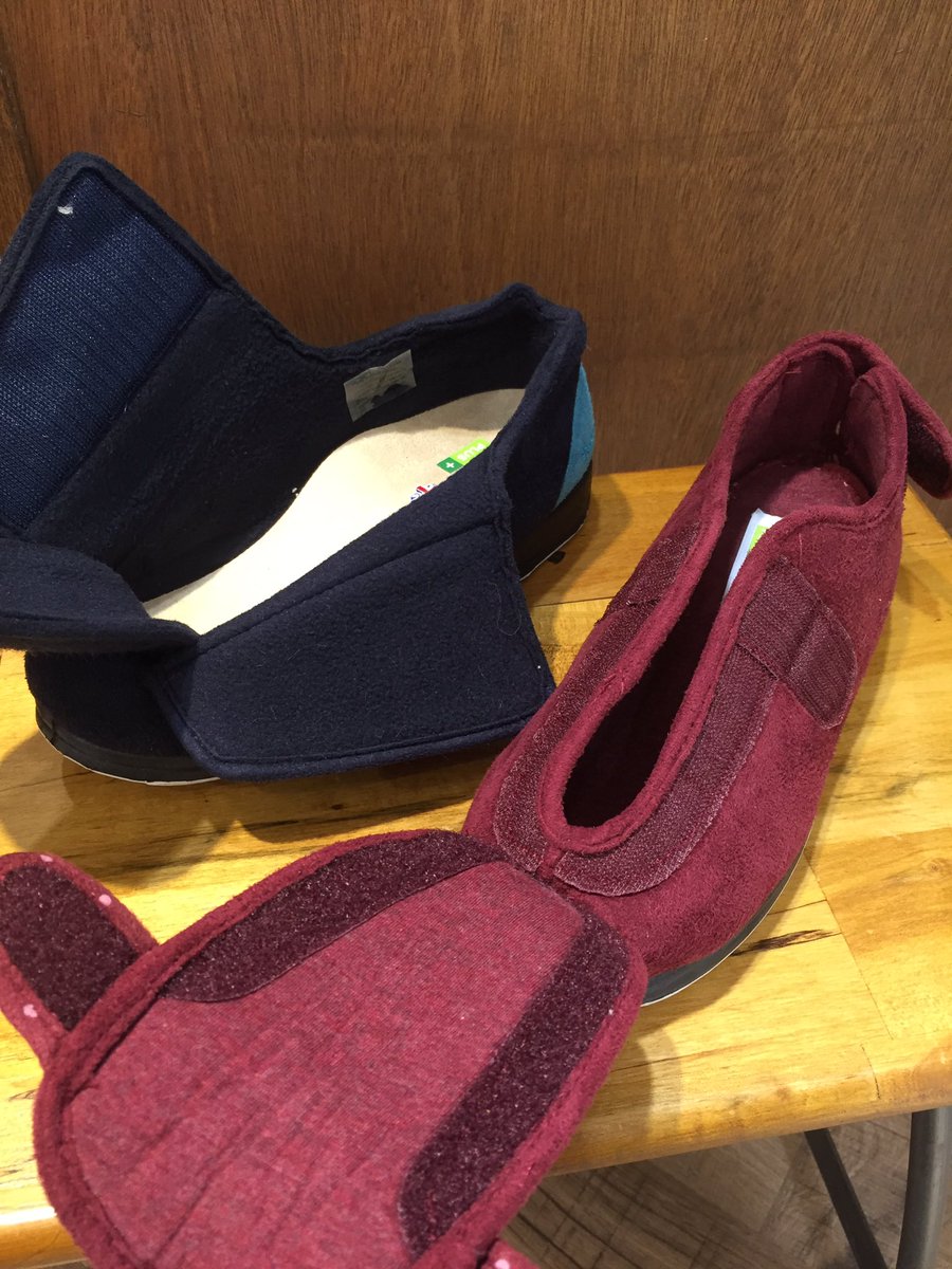 My Shoes Factory Haku こんな靴もあるよとご紹介です イギリスのブランド Padders パダーズ 屈曲性に優れたソール 丈夫な製法が人気のブランドに 介護シューズ が登場 見てください全開ですよ 靴 を履くのが大変なおじいちゃん おばあちゃん My Shoes Factory Haku こんな靴もあるよとご紹介です イギリスのブランド Padders パダーズ 屈曲性に優れたソール 丈夫な製法が人気のブランドに 介護シューズ が登場 見てください全開ですよ 靴 を履くのが大変なおじいちゃん おばあちゃん