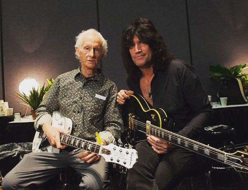 Happy Birthday Robby Krieger.. Master.. in pic with 