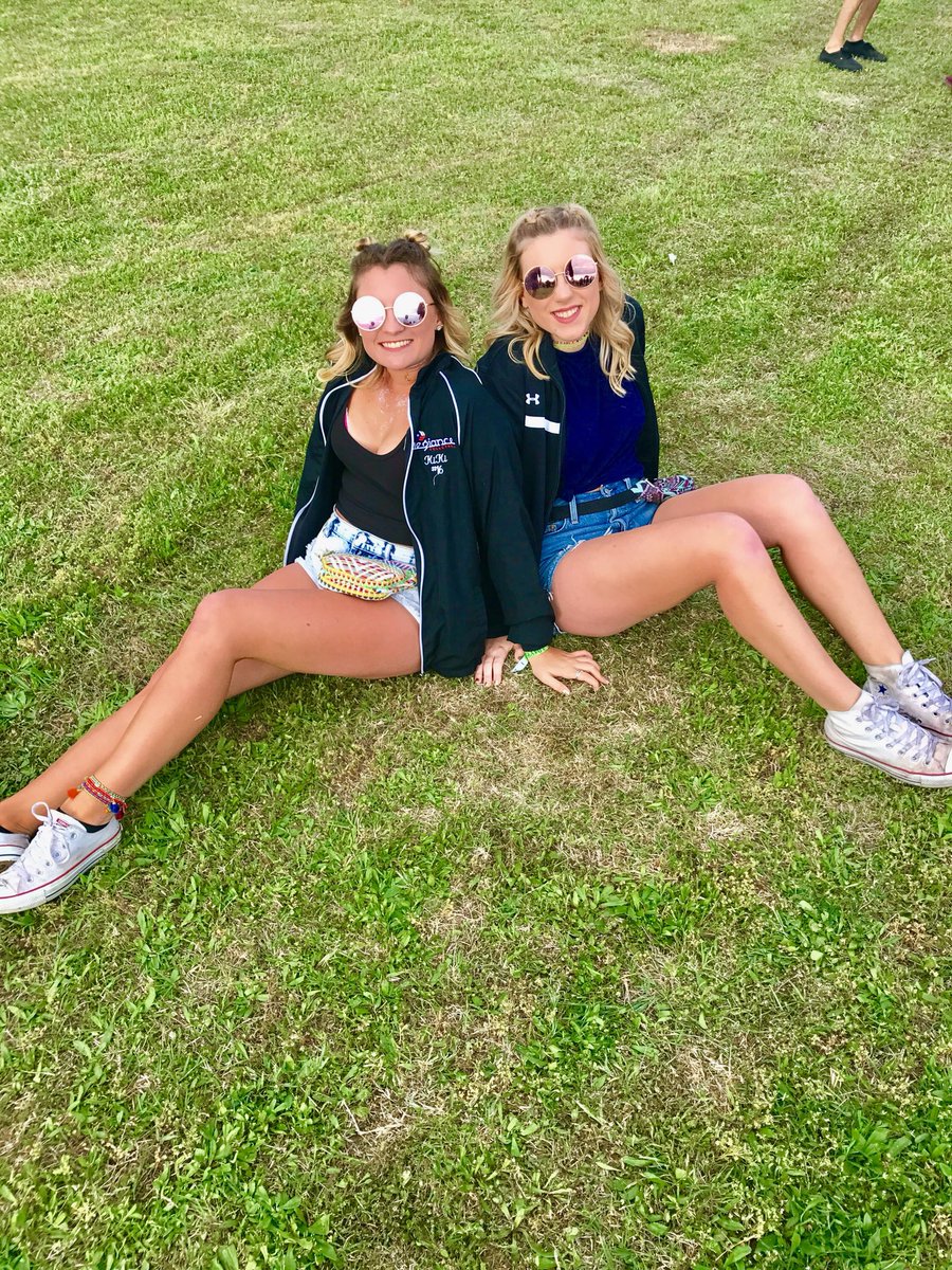 KristenPalm2's tweet photo. Something wonderful 2018..... WYA?!  @_LeXy_LoU https://t.co/IQuX1wpw1F