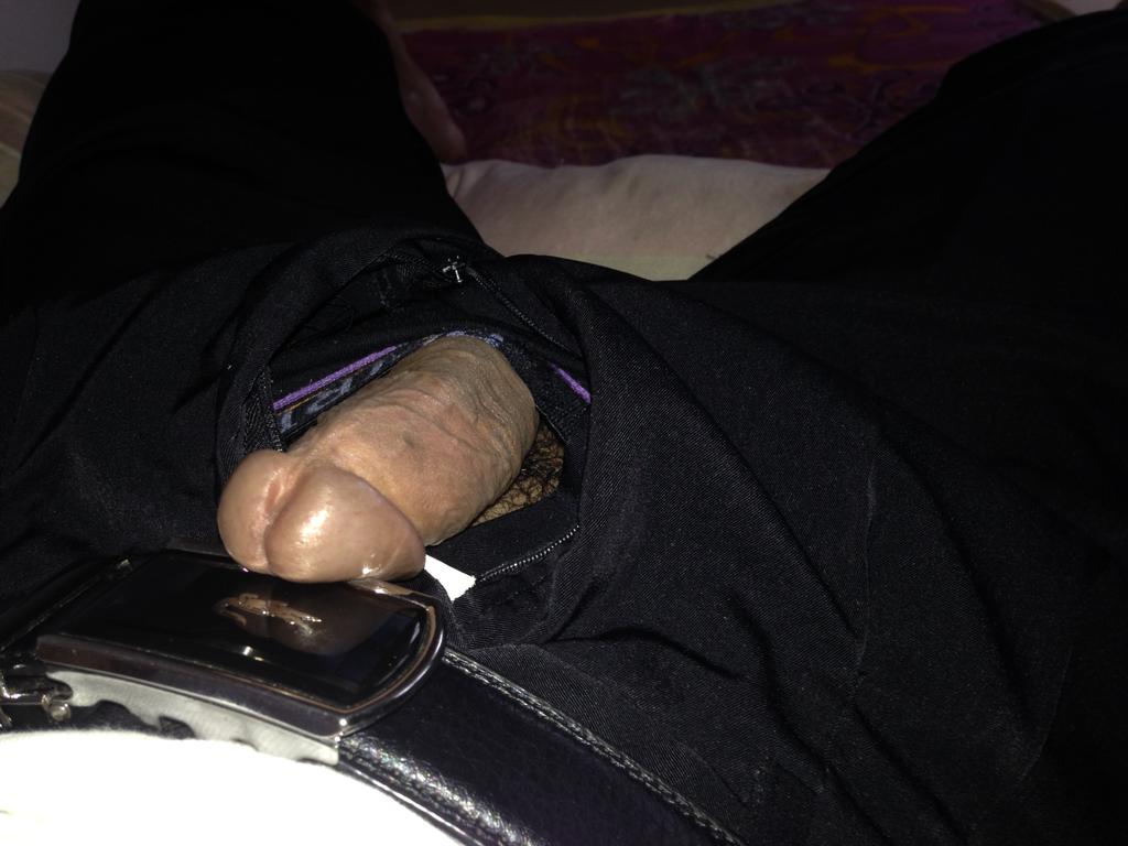 OmAndi90's tweet photo. Punya saya lumayan besar

#Kontol https://t.co/yxAbPvkRPh
