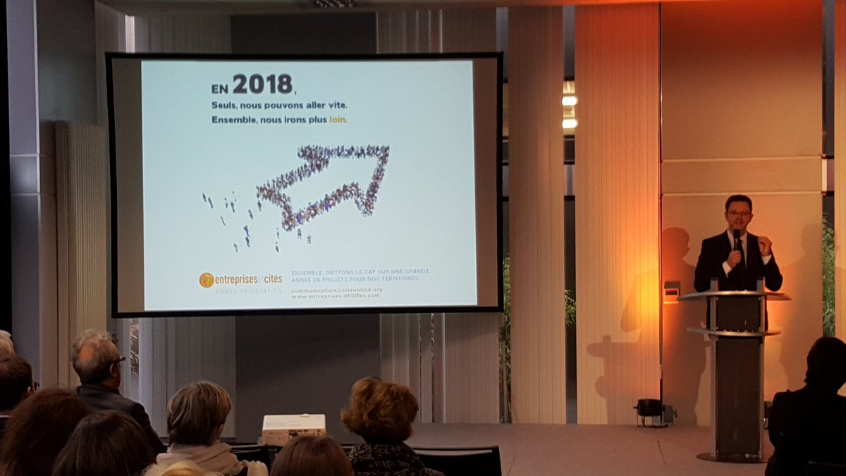 directseb's tweet photo. Voeux du campus @E_Cites avec le message d'unité "seul on va + vite, ensemble on va plus loin" de P. Boulanger et @FredericMotte pour transformer nos entrepreneurs en militants du territoire. #intelligencecollective #impactpositif #engagement https://t.co/2SvnJ1RkTs
