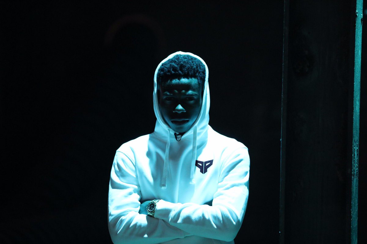 QPromes's tweet photo. ARE YOU READY?! 😈 #QP10 https://t.co/SleWmddcT3
