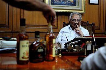 majorgauravarya's tweet photo. Brig (Dr) Kapil Mohan, Chairman of Mohan Meakins passes away. He was creator of the iconic Old Monk. Hope you are happy wherever you are, Sir...perhaps with a few coursemates. When the sun sets, there will be a toast to old comrades, and with a clink of glass, a loud “cheers”. https://t.co/cMzncBEQxF