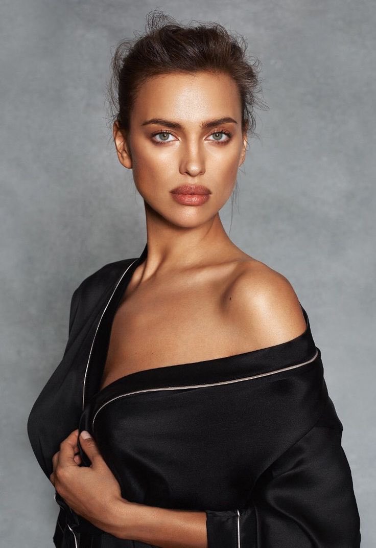 Modèles célèbres - Irina Shayk Photos