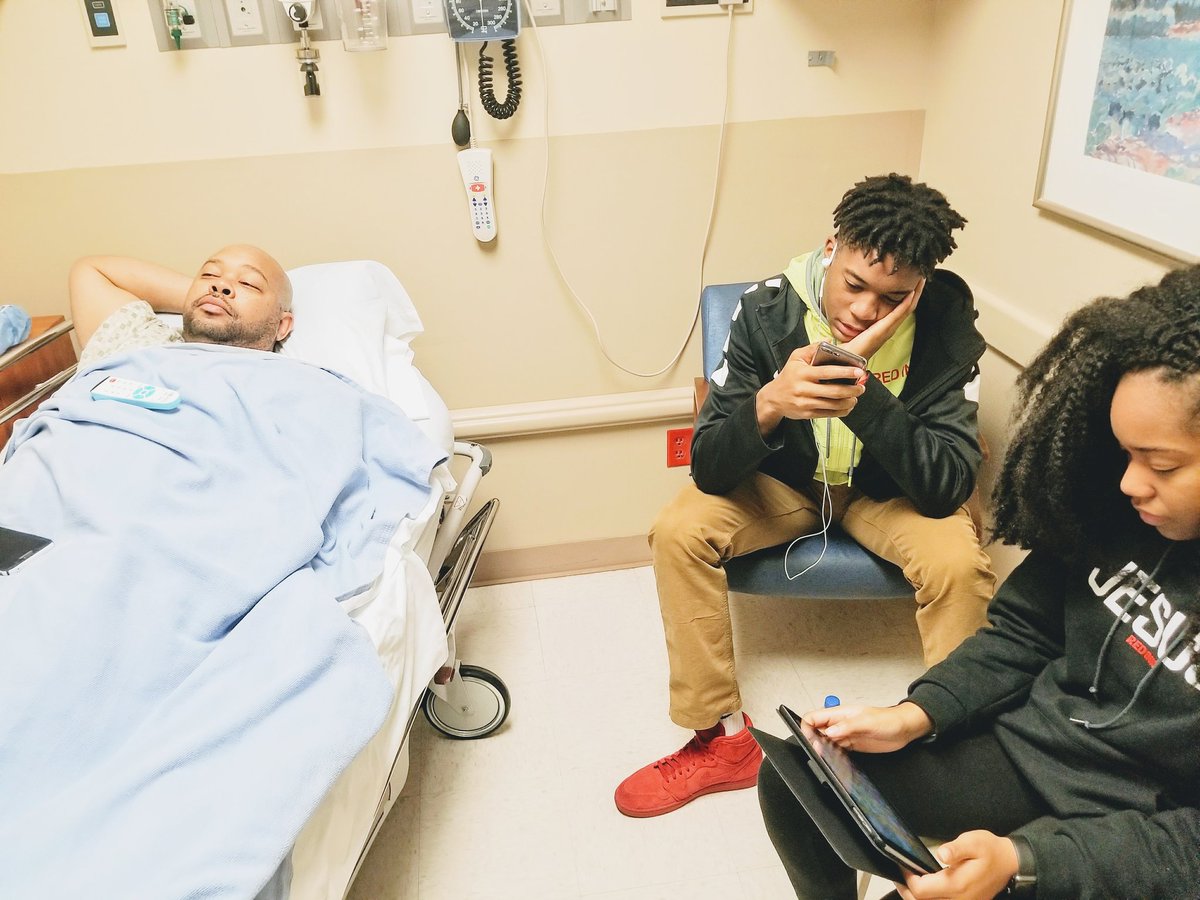 Tiffany21841824's tweet image. Waiting for dad to be taken back for surgery. #prioritiesfirst #perfectfather #mybestfriend