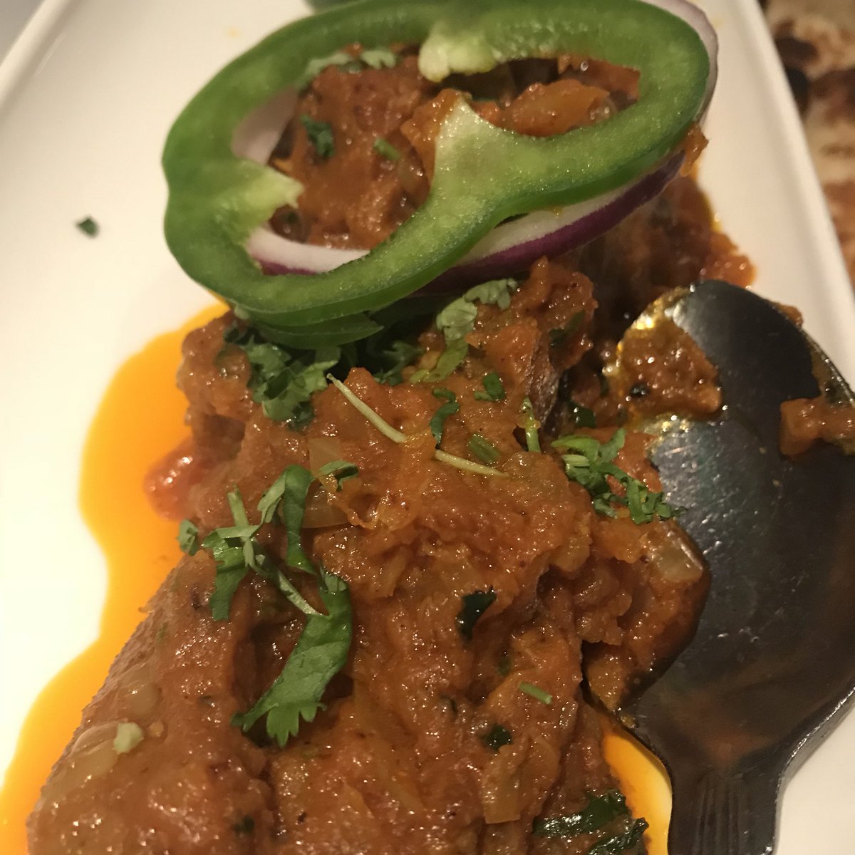 LemonBites's tweet photo. Discovered a new citrus fruit at award winning @therajdani Indian restaurant last night. The Shatkora grows widely across Bangladesh and served here with beef for a tangy, rich, limey curry 😋 https://t.co/111Ib6M3q3