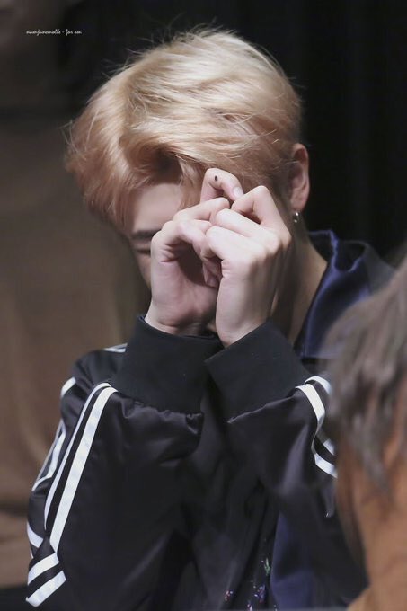 RMoment912's tweet photo. 탐라에 귀여운 남준 심기 https://t.co/OVuNg9J5Zd