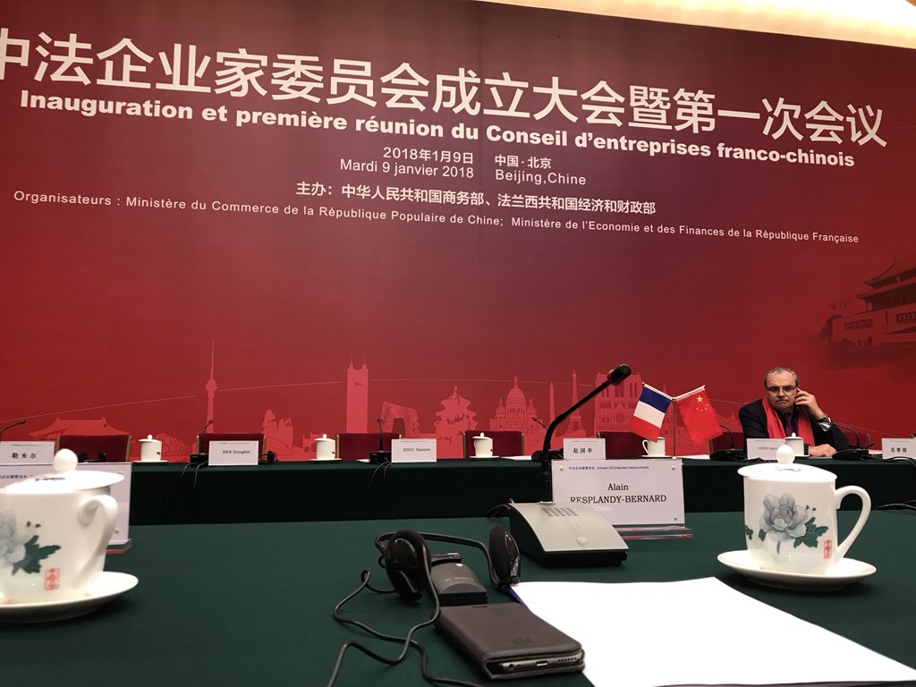 benoitcornu's tweet photo. Lancement du Conseil d’entreprises franco-chinois au Palais du Peuple à l’occasion de la visite du Président @EmmanuelMacron, avec @BrunoLeMaire @ResplandyB Le @_PMU travaille au développement de la filière hippique française en Chine via @LeChevalFrance https://t.co/oh82eaw5Xr