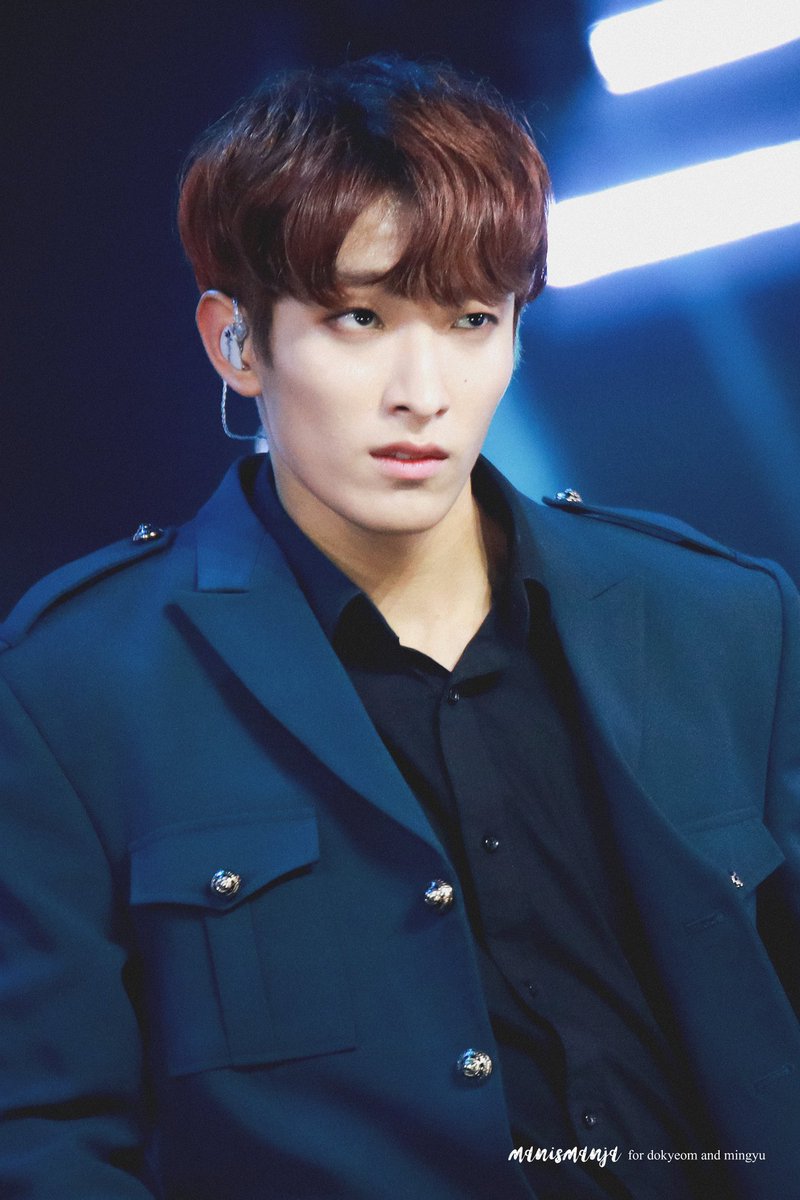 Adoring_SVT's tweet photo. [PIC/HQ] 171221 #SEVENTEEN at M!Countdown in Gwangju - DK
#세븐틴 #도겸
[© Manis Manja] https://t.co/4JFWNXdboD