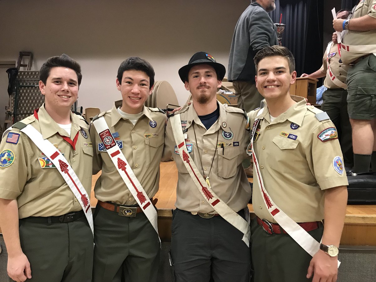 OASectionW4N's tweet photo. @OASectionW4N officers Tyler G. and Gavin C. had a great time visiting with Chumash Chief Joey Kamlet and Malibu Chief Theo L. this past Saturday night! https://t.co/5gVsvx9GY2