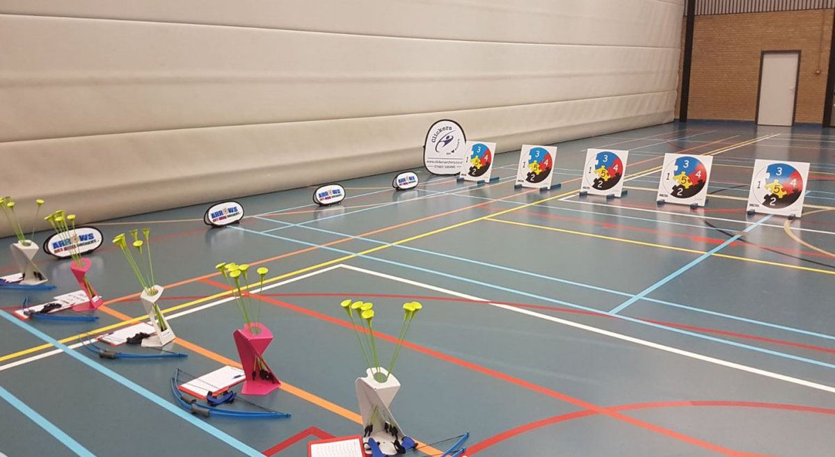 nijhabv's tweet photo. Boogschieten in de #gymlessen in het #basisonderwijs? Het kan! En niet onbelangrijk, leerlingen vinden het geweldig. Lees hoe je het uitdagend en toch veilig kan aanbieden: https://t.co/04lnok9edi https://t.co/VLG3SC1YEm