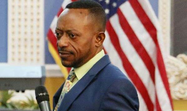 Ghanareporters's tweet photo. Video: Lady in Owusu Bempah's sex scandal speaks up

https://t.co/pMcQ9KqKah https://t.co/IrZEsJK6Qy