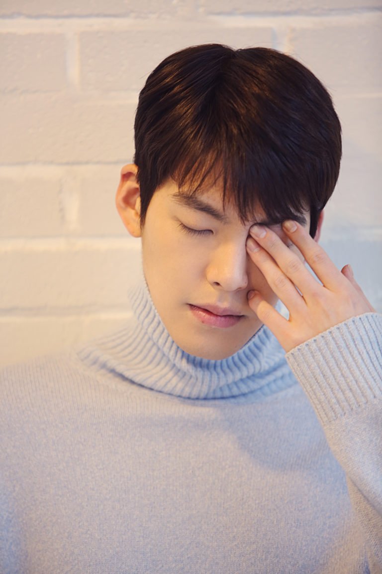 WBhandsomeHJ's tweet photo. 입술에 보이는 점 좋아한다. https://t.co/8y0ly76hk8