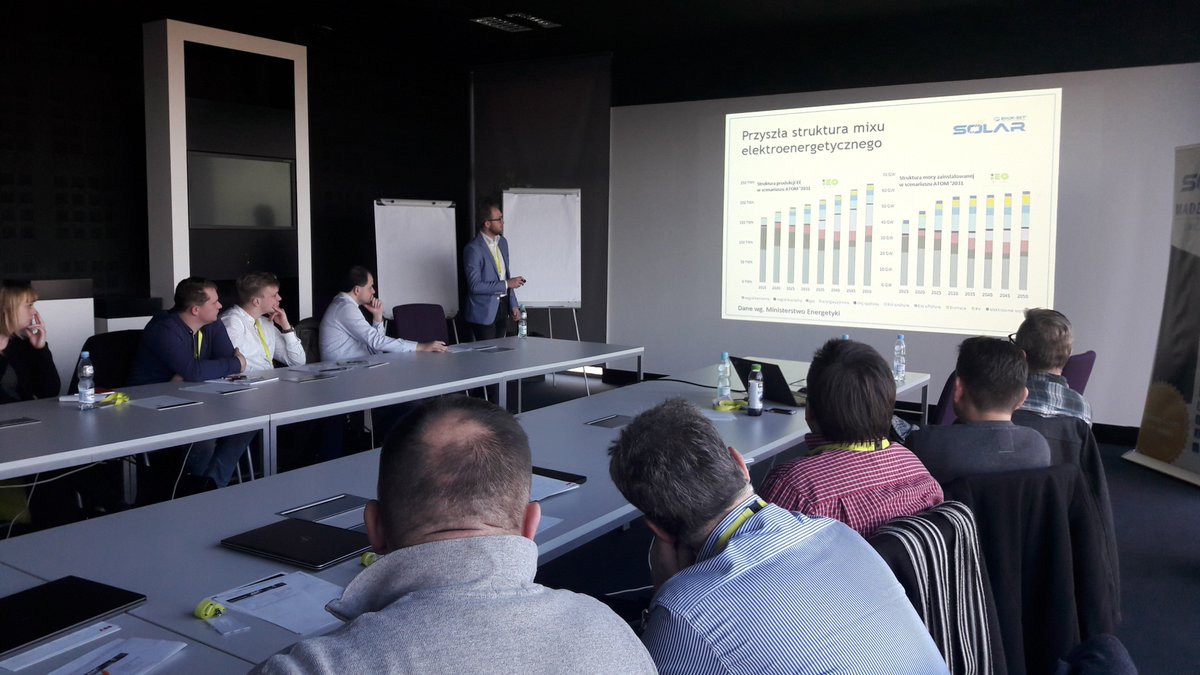 BrukBetSolar's tweet photo. 13.12. 2017 @BrukBetSolar wraz z ABB Poland zorganizował szkolenie produktowe dla instalatorów PV
https://t.co/7oh82VDcpX https://t.co/k4yQHIYTDV