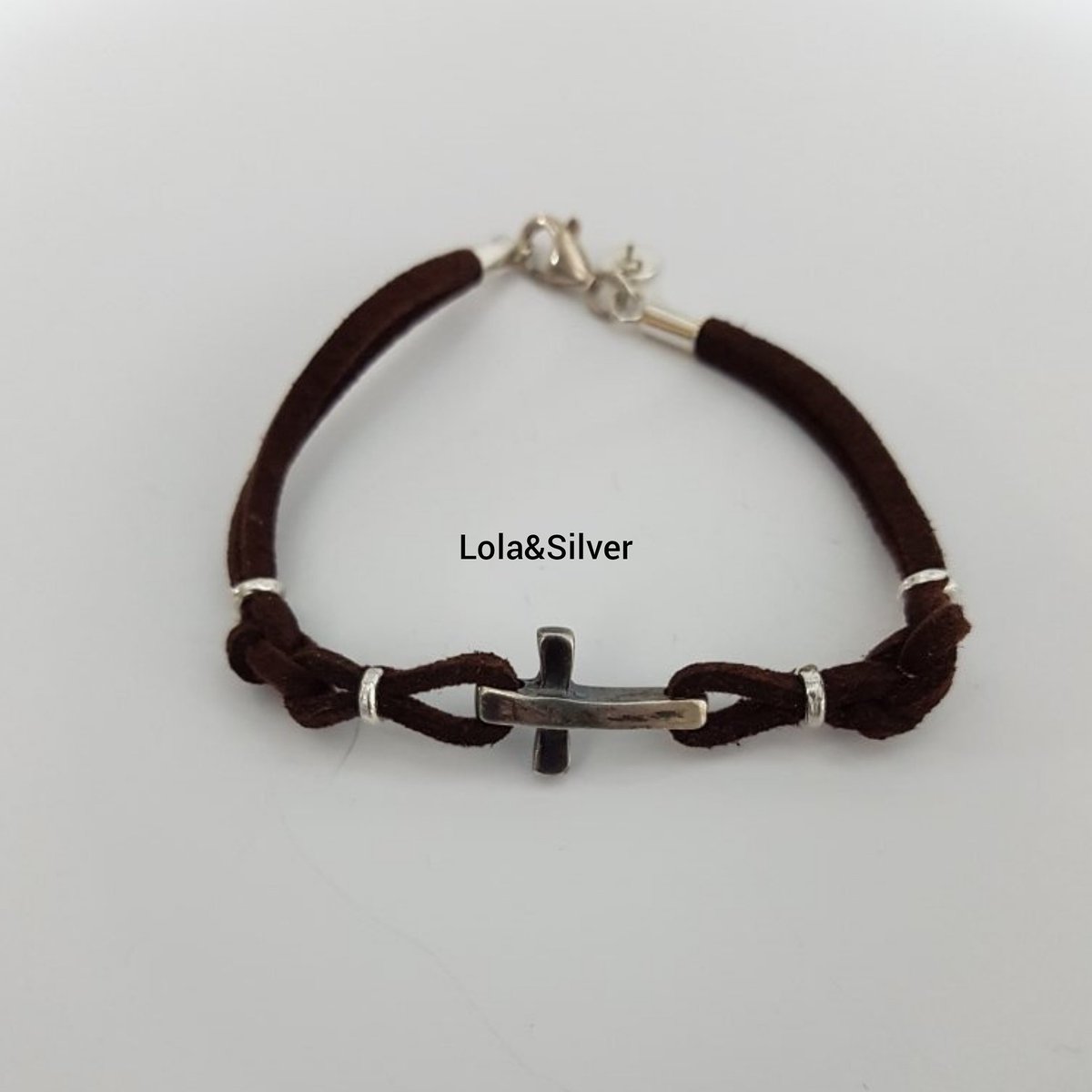Lolandsilver2's tweet photo. Pulsera de cuero y plata
#Leather #Silver #Art
#CraftSilver #Handmade #Cuero #Plata #Artesania
#PlataArtesanal #Pulseras #HechoAMano #Madrid
#GranViaDeMadrid #Artesanos #PuertaDelSol #Joyeros #FelizMartes https://t.co/unt7eZzngP