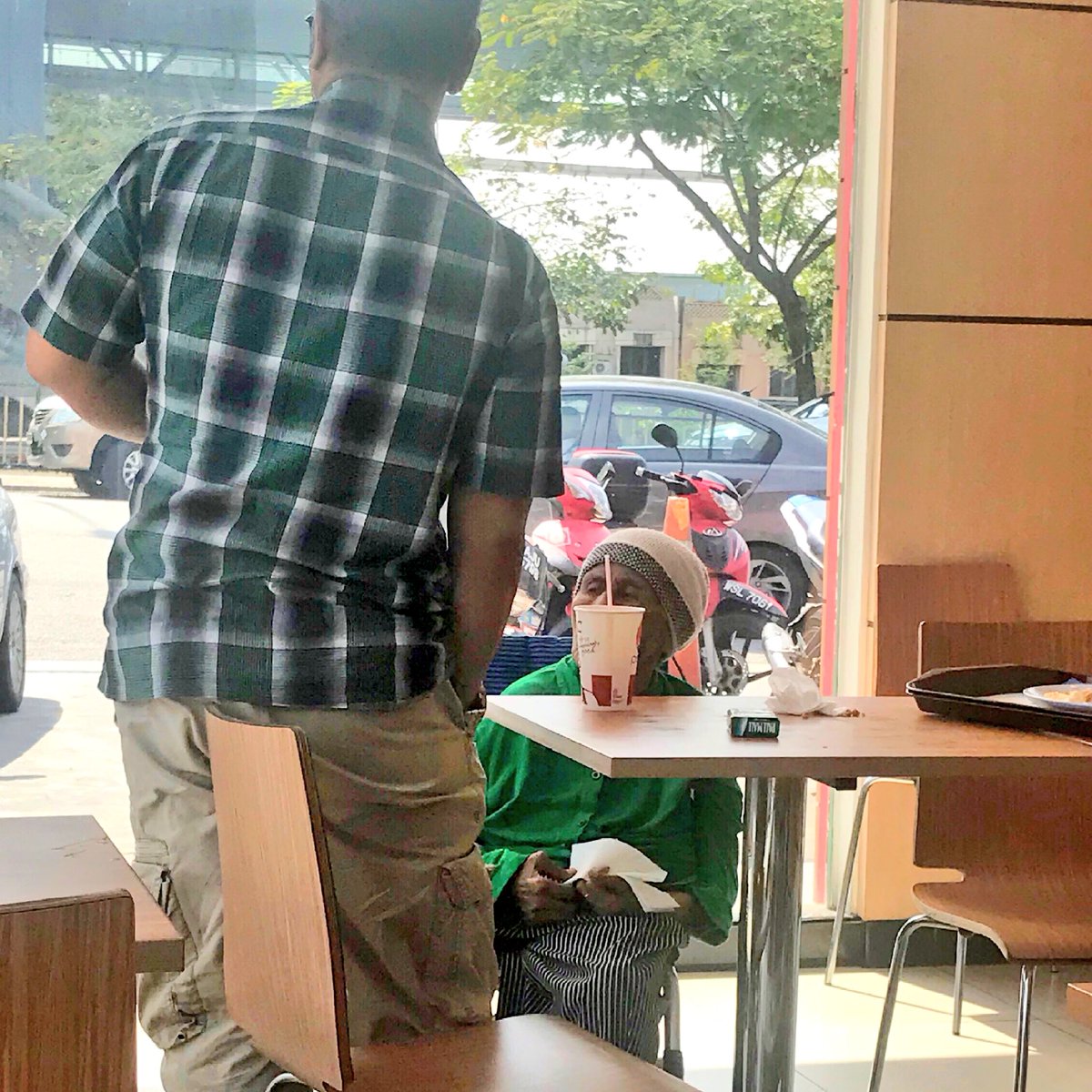 ShahreenRahim's tweet photo. I pray nothing but the highest ranks of Jannah to this man &amp; his mother. 

The way he waits patiently to feed his mother, fondly lays his hands on hers, gently lifts &amp; carries her from the wheelchair into the car are definitely how I inspire to be as a son someday, insha Allah. https://t.co/dvuEY73STk