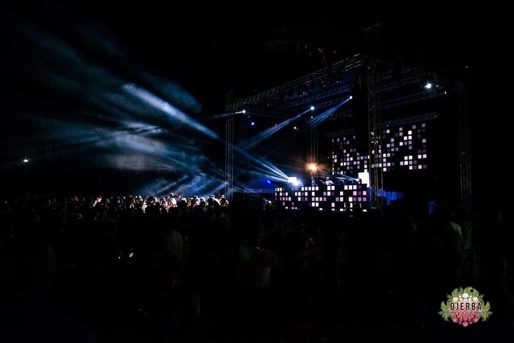 DjerbaFest's tweet photo. You, the night and music 👌
.
.
.
.
.
.
.
.
.
.
.
.
.
.
.
#DjerbaFest #PulpEvents #InArtWeTrust  #music #dance #techno #rave #electro #party #housemusic #dubstep #producer #plur #trance #love #deephouse #electronicmusic #bass #trap #instagood #festiva… https://t.co/ahAKe8IQWE https://t.co/5GAJArSt6K