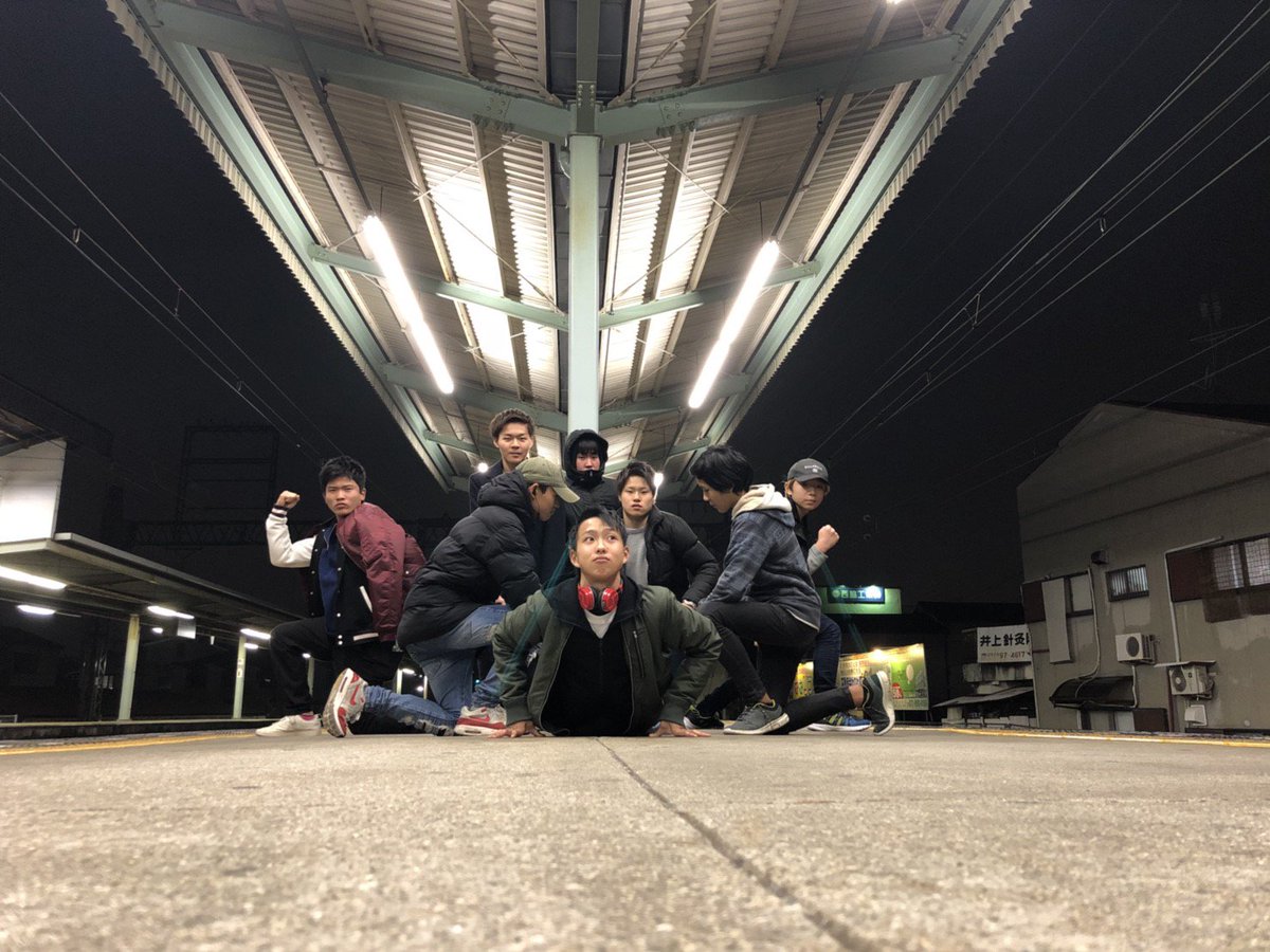 VBQBBFqtkBSo2cB's tweet photo. とりま昨日スポッチャ楽しすぎた
さやと卓球強すぎな((笑))
来年も行きたいな、金持って爆笑
投稿遅なった理由は不明にしとくわ
という事でみんなありが���う😊 https://t.co/VlMAtzaJ2F