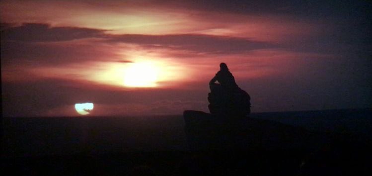 Luke sat in meditation as the Twin suns of Ahch-To began to set. Every morning he would do this. Allowing the Force to flow through him. A familiar feeling of warmth passed through him, without any harshness to it. There he would listen, hear and see the rest of Galaxy... #SWRP