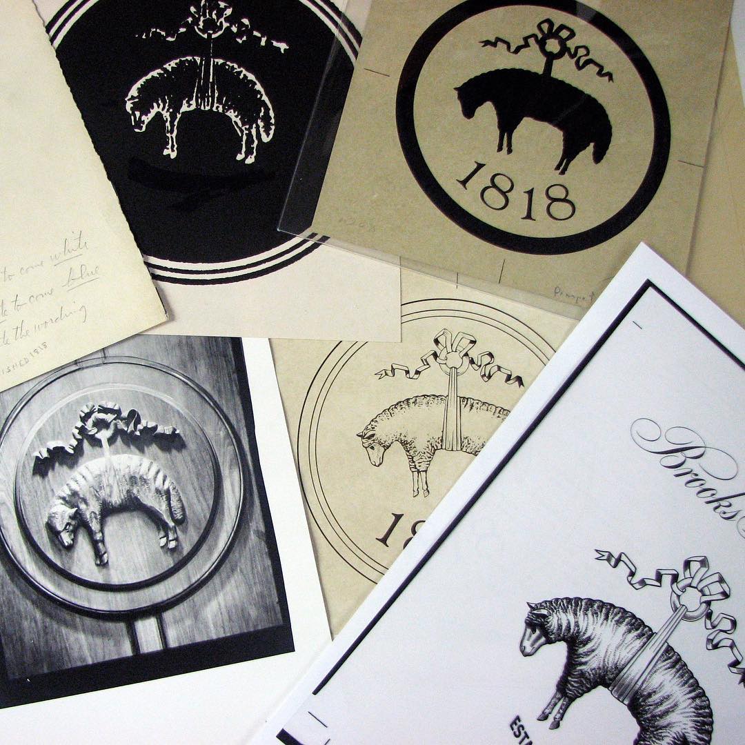 創業から32年後の1850年 #ブルックスブラザーズ はリボンで吊るされた