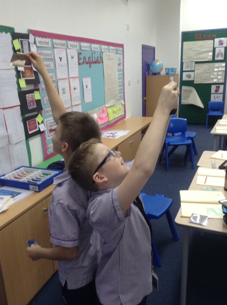 Year6_SBS's tweet photo. Developing our understanding of how light travels #sbssteam #sbsscience π¦ https://t.co/XDCAG41O4O