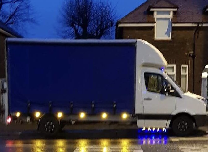 Go2dayL's tweet photo. #LutonCurtainside with #taillift  #today #goAnywhere #Uk #Ireland  #Europe #sameday #Deliveries #logistics #Pallets #vanlife #CUSTOMERSERVICEFAIL 
Go2day Ltd
07702402765.  
#CX19537 https://t.co/OWVAwcjjA5
