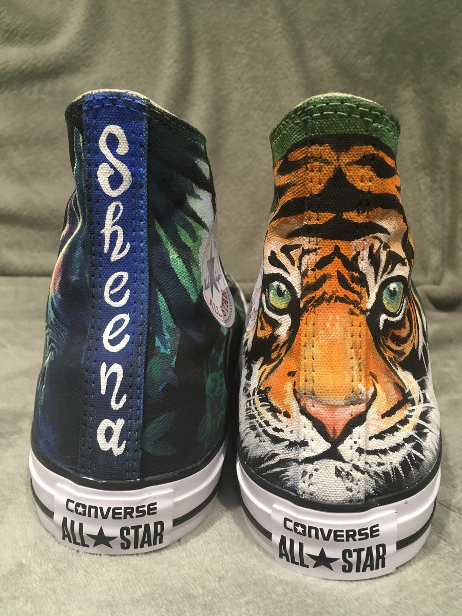 lisa_desouza's tweet image. I am truly honoured to be doing something I love for an awesome charity. What’s not to@love about painting #converse #Empoweringchildren with #cancer @Supershoes #supershoes Please spread the word @RufusHound @VMCharlie