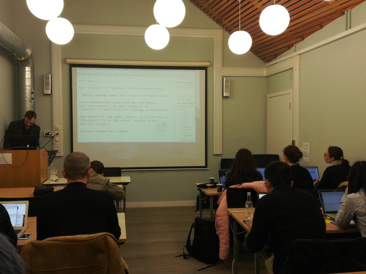 RR_Oxford's tweet image. Successfully wrapped up #unixShell session! Now moving on to #rstats w/ Evgenij Belikov @UniofOxford @swcarpentry #RROxford #reproducibility