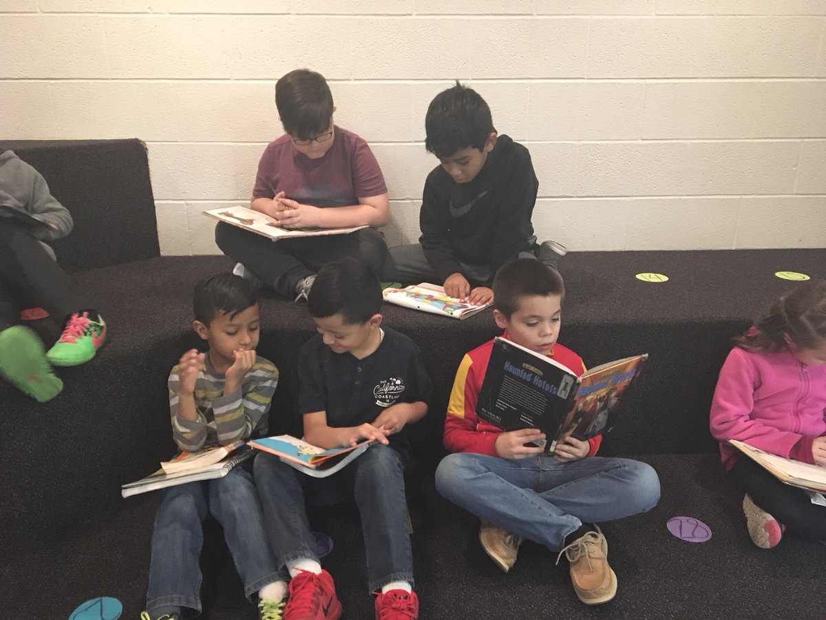 LinnElemLibrary's tweet photo. Winter Break was fun, but we’re so excited to be back in school! Our 2nd Grade Linn Lions are happy to be back in the school library! https://t.co/C5vduLoUxX