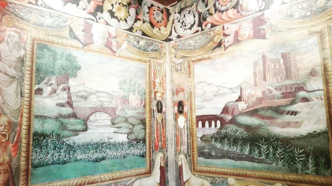 Simonavespari's tweet photo. Scopriamo l'#Italia: affreschi nel #CastellodiCapua a #Gambatesa in #Molise. Posto bellissimo da conoscere. #arte https://t.co/xRmpwNDTOS