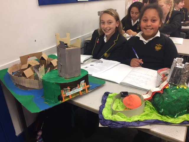 HF_History's tweet photo. Amazing details in today's castles - Cloe even added space for William to keep his horses! @hf_phoenix #hfy717 https://t.co/dwFyIlzGcL