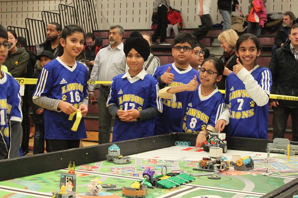 durhamcollege's tweet image. The LEGO robots are coming! Join us as DC hosts students ages nine to 14 competing in the FIRST LEGO League Ontario East Championships on Jan 13. Learn more: bit.ly/2FhURND #FLLHydroDynamics #omgrobots
