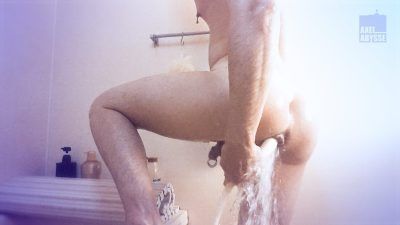 SpartanxNet's tweet photo. Locked in the bathroom, Axel purifies himself and goes a little deeper to reach the first orgasm. Running water, soap and #self-fisting [click for more  https://t.co/DXaYoQsMhi] https://t.co/UNWjwbILgU