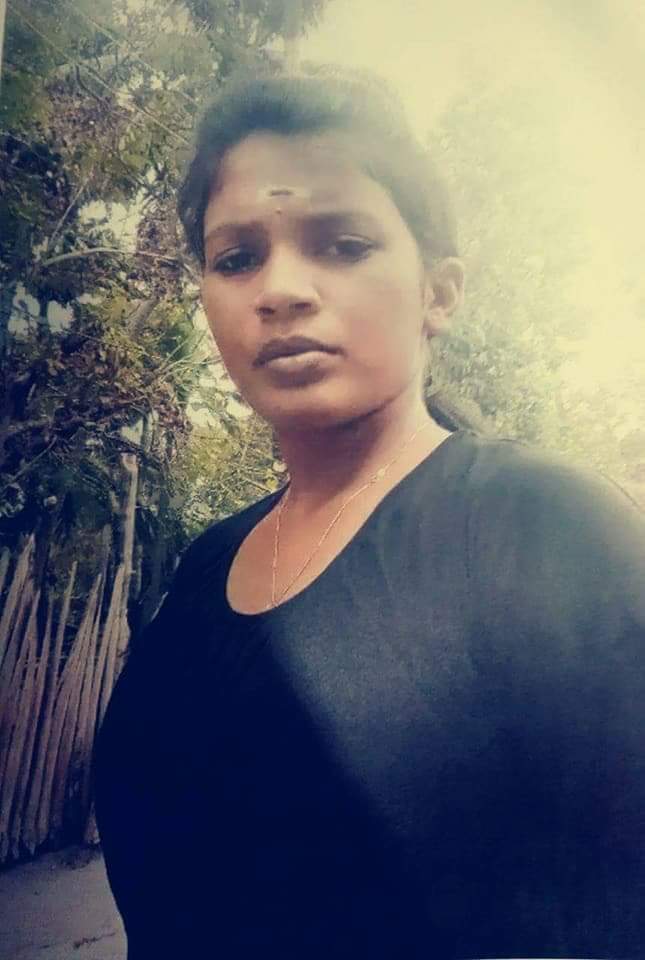 Tiviya4's tweet photo. @MadhanSb Hey iam from srilanka colombo https://t.co/v3dMEY5z3x