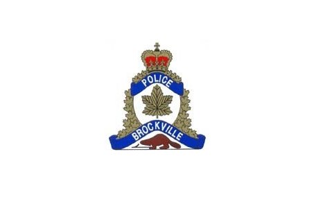 Armed home invasion in Brockville: bit.ly/2CUtv2t https://t.co/jGYtmNevuM